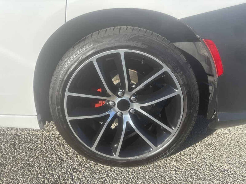 2019 Dodge Charger SXT