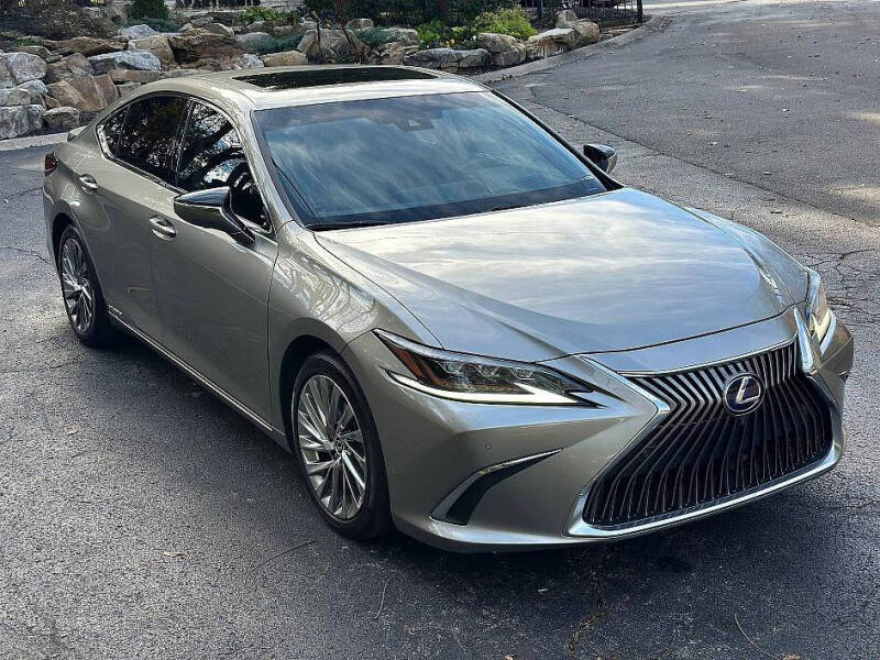 2021 Lexus ES 300h Ultra Luxury