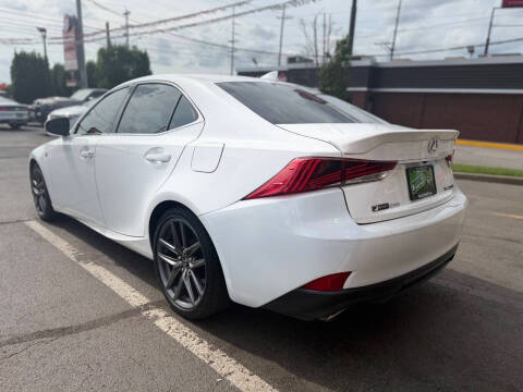 2017 Lexus IS 200t
