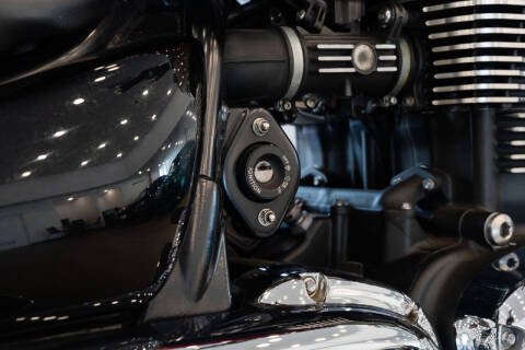 2015 Triumph Thunderbird