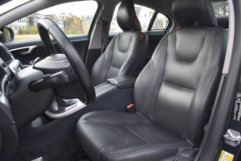 2015 Volvo S60 T5 Premier Plus