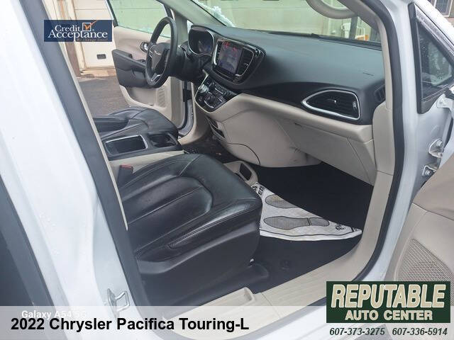 2022 Chrysler Pacifica Touring L