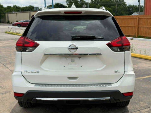 2017 Nissan Rogue SL