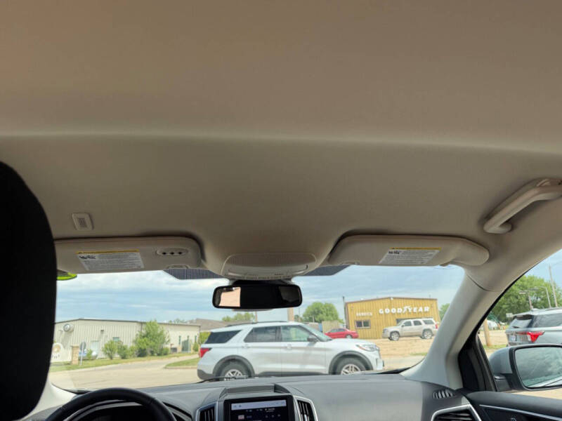 2024 Ford Edge