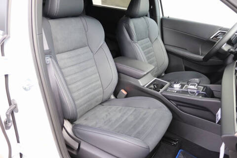 2025 Mitsubishi Outlander PHEV SE