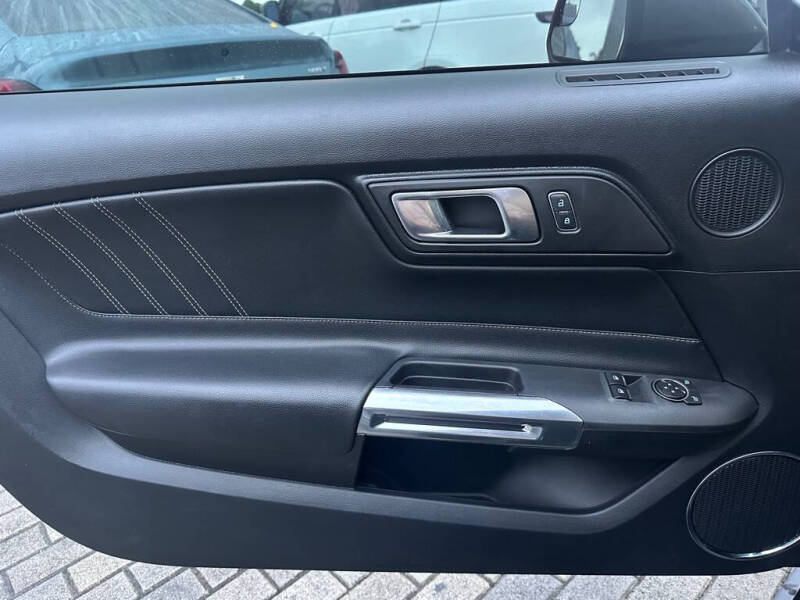 2019 Ford Mustang GT - Photo 9