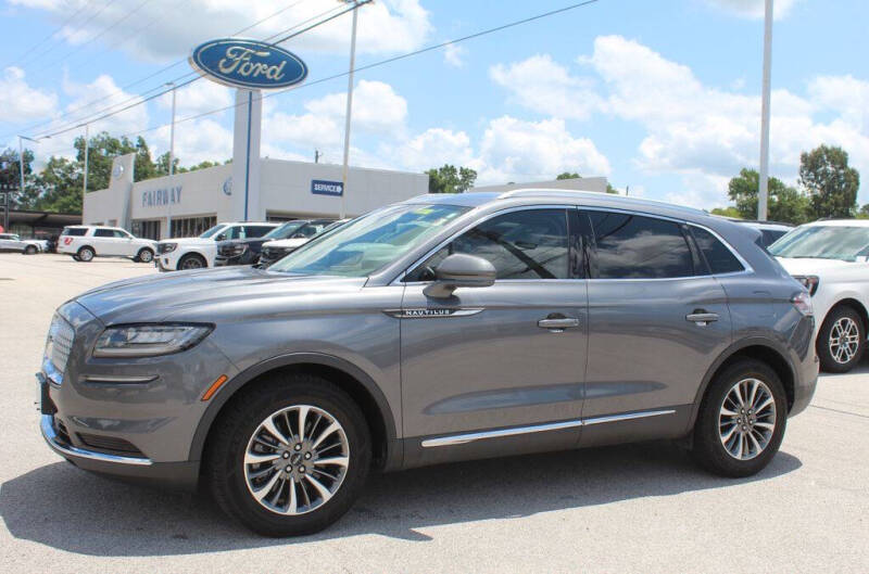 2022 Lincoln Nautilus Standard