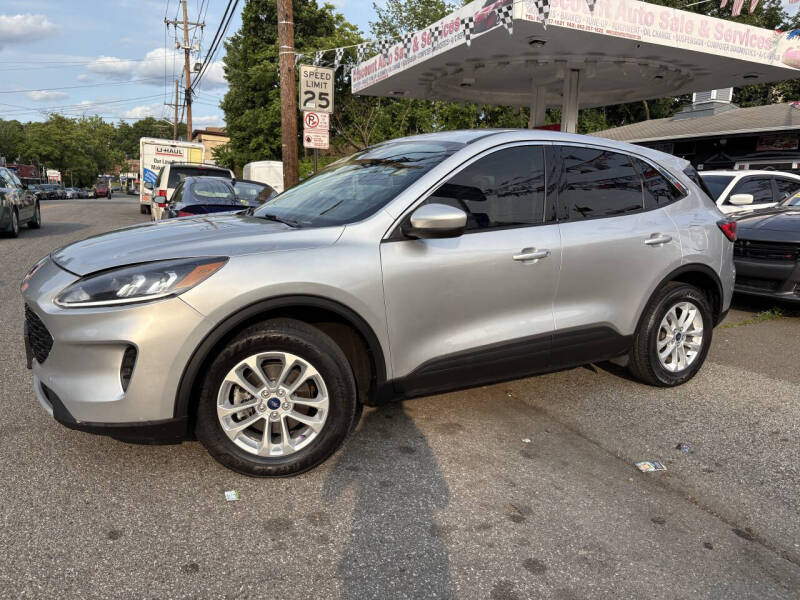 Used 2020 Ford Escape SE with VIN 1FMCU9G61LUC60917 for sale in Paterson, NJ