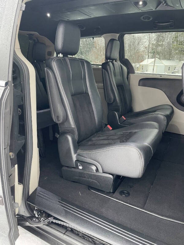 2016 Dodge Grand Caravan SXT Plus