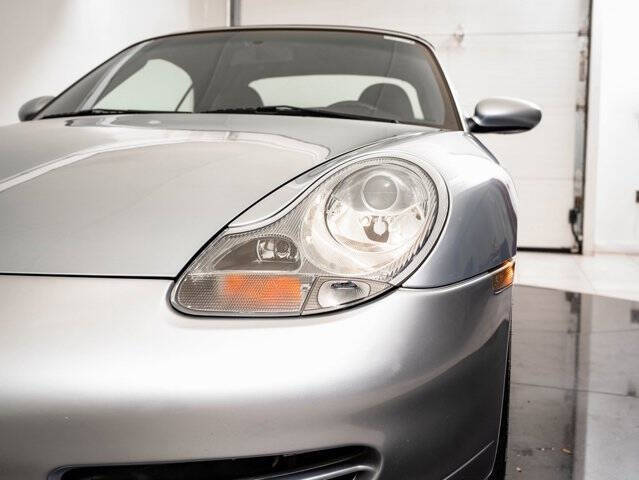 2001 Porsche 911 Carrera 4