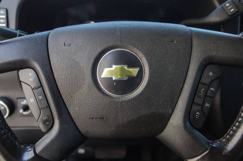 2023 Chevrolet Express 2500