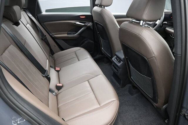 2025 Audi Q6 e-tron quattro Premium Plus
