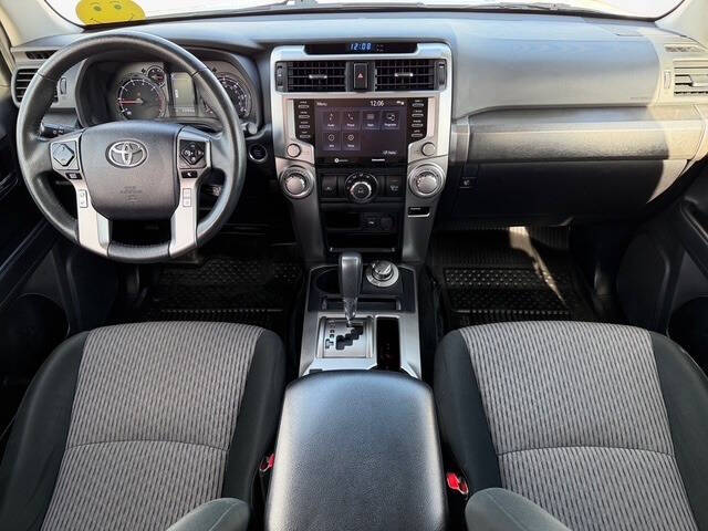 2022 Toyota 4Runner SR5