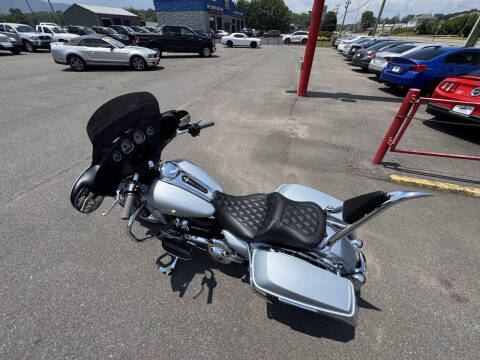 2023 Harley-Davidson Street Glide