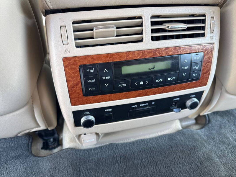 2014 Toyota Land Cruiser