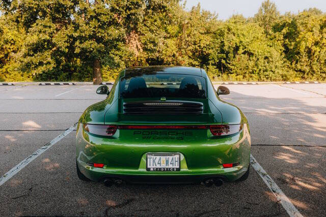 2014 Porsche 911 Carrera 4S