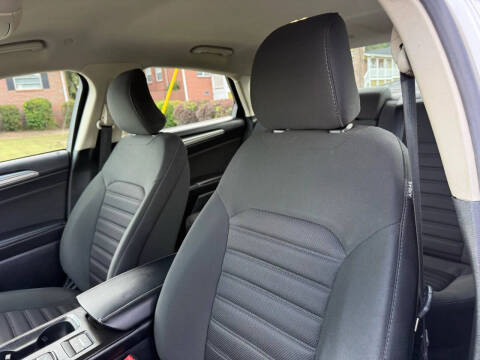 2018 Ford Fusion Hybrid SE