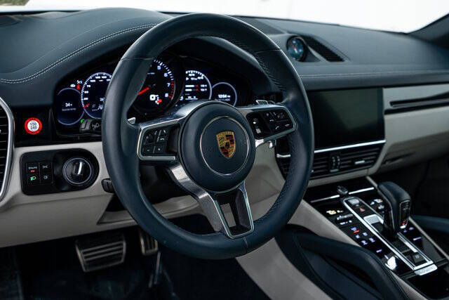 2022 Porsche Cayenne S