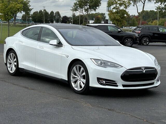 2016 Tesla Model S for sale in Fenton, MI