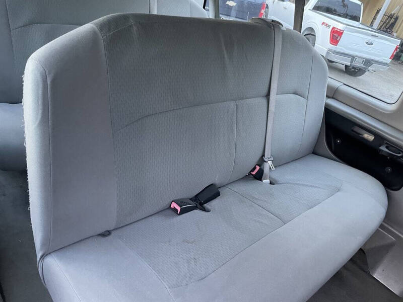 2011 Ford E-Series E-350 SD XLT