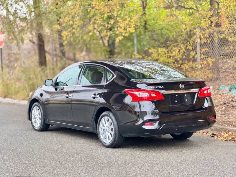 2017 Nissan Sentra S photo 17