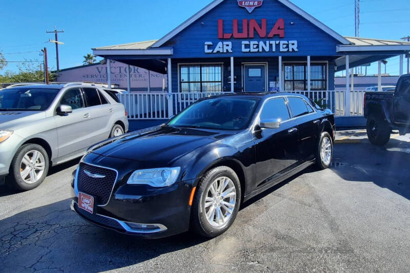 2016 Chrysler 300 for sale at LUNA CAR CENTER in San Antonio TX