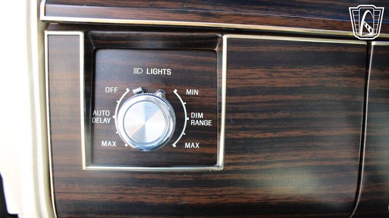 1982 Lincoln Mark VI