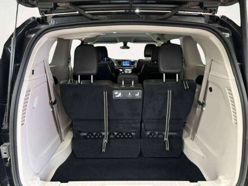 2020 Chrysler Pacifica Touring L 35th Anniversary