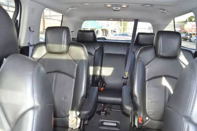 2007 GMC Acadia SLT-1