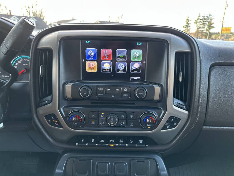 2017 GMC Sierra 3500HD Denali