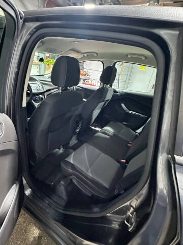 2017 Ford C-MAX Hybrid SE