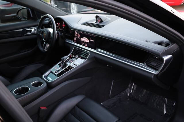 2019 Porsche Panamera