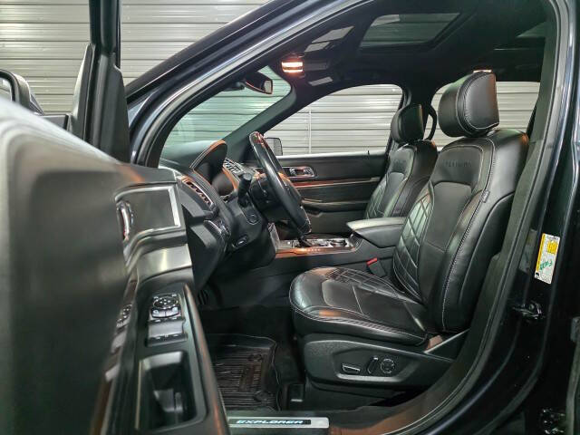 2017 Ford Explorer Platinum