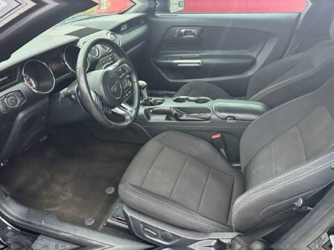 2015 Ford Mustang V6