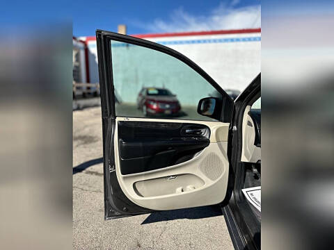 2016 Dodge Grand Caravan American Value Package