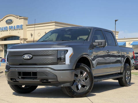 2025 Ford F-150 Lightning Flash