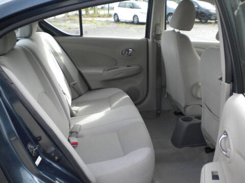 2016 Nissan Versa