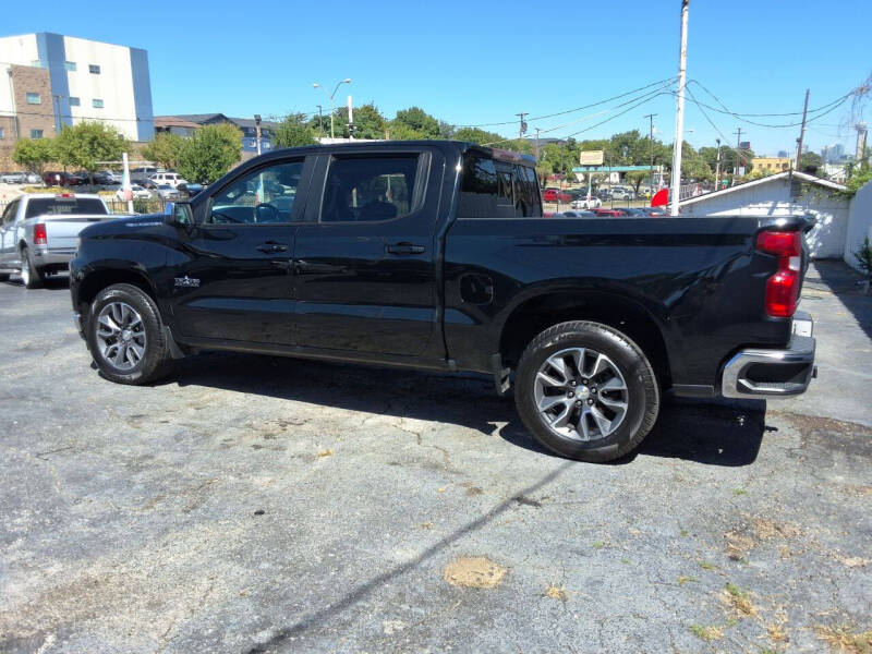 2021 Chevrolet Silverado 1500 LT photo 4