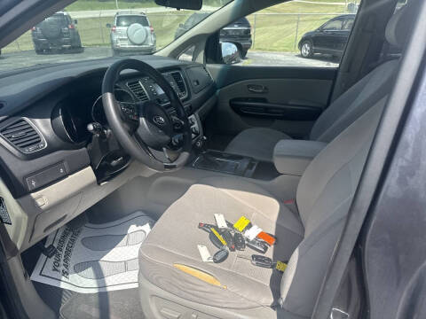 2017 Kia Sedona LX