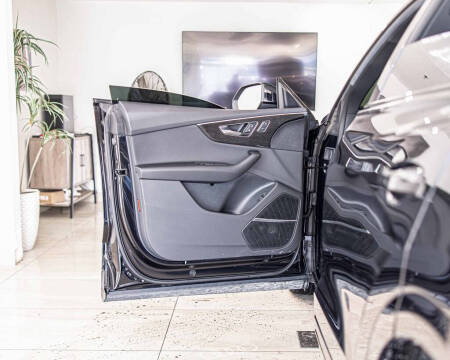 2021 Audi Q8 quattro Prestige 55 TFSI