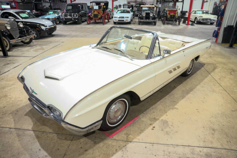 1963 Ford Thunderbird