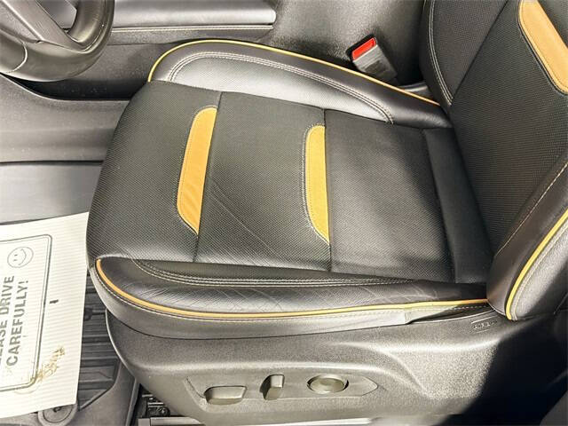 2023 GMC Yukon XL AT4