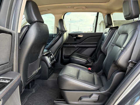 2022 Lincoln Aviator Standard