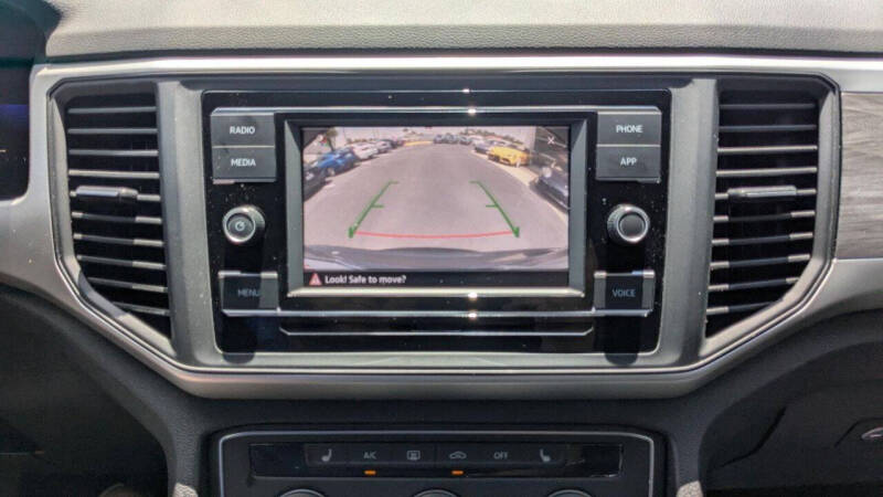 2023 Volkswagen Atlas Cross Sport SE