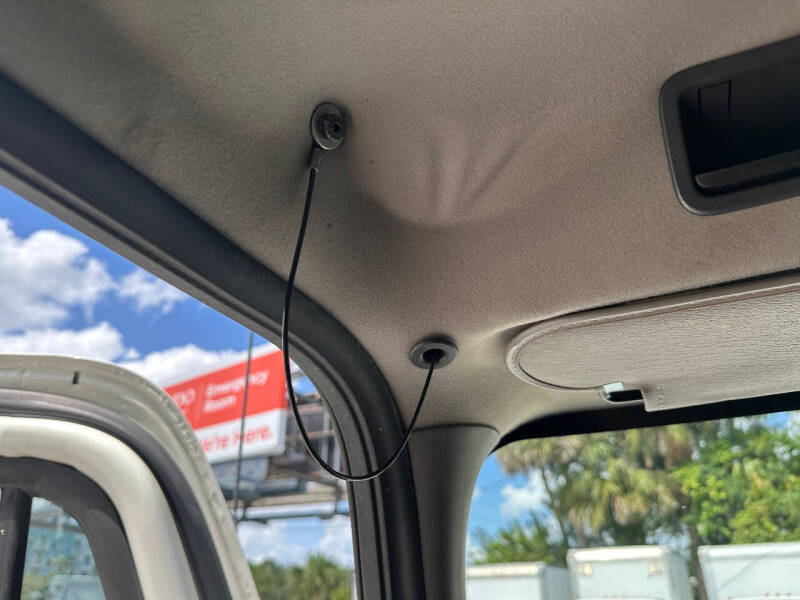 2018 Freightliner M2 106