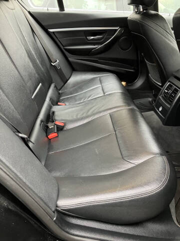 2018 BMW 3 Series 330i xDrive