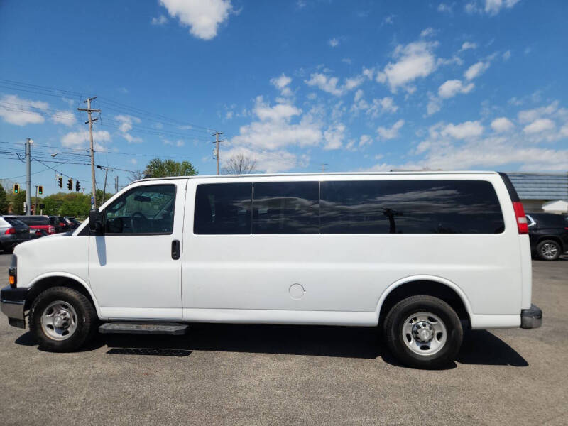 2017 Chevrolet Express LT 3500
