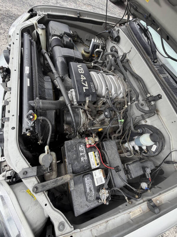 2002 Toyota Sequoia SR5