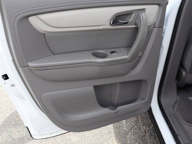 2017 Chevrolet Traverse LS