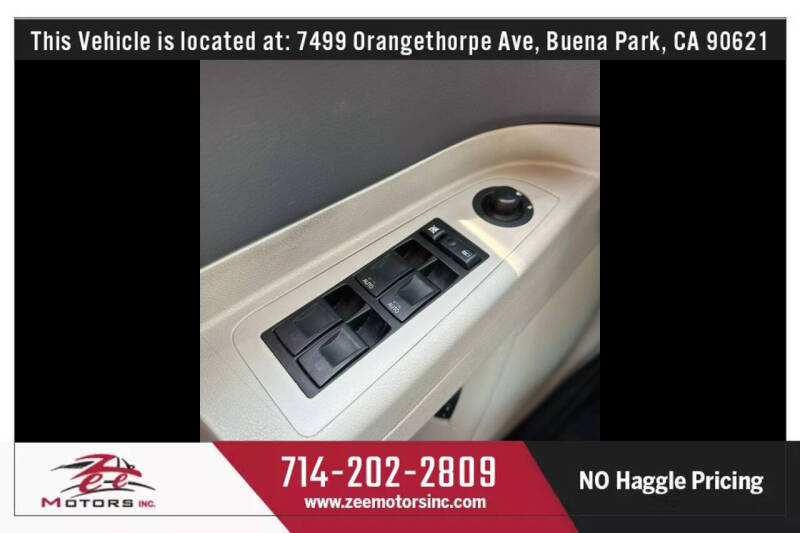 2005 Chrysler 300 SRT-8